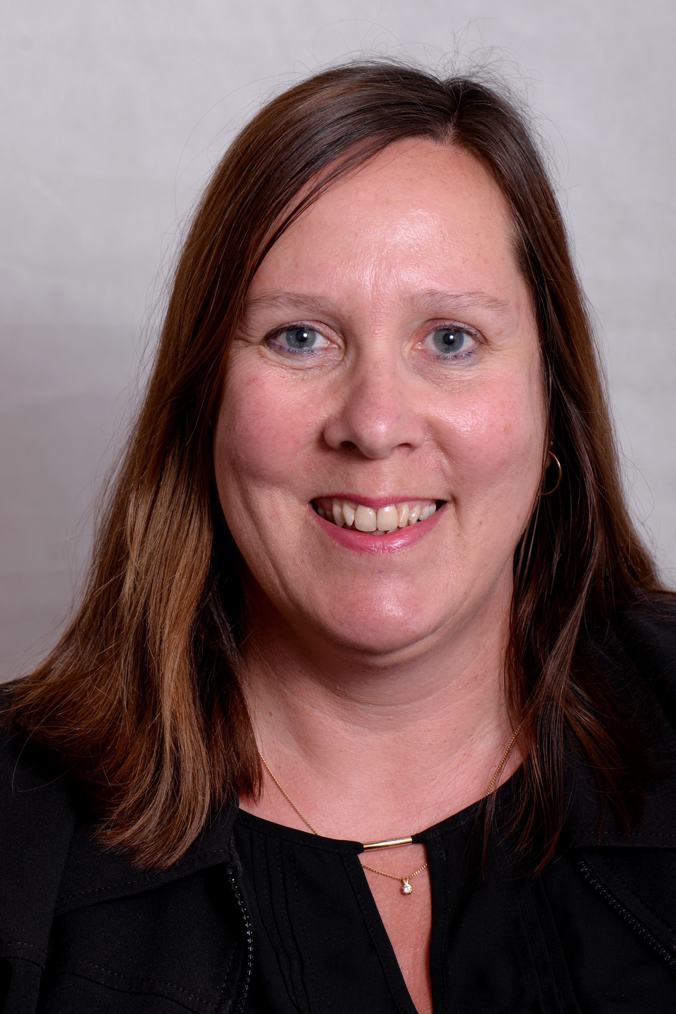 Helen Standon head shot