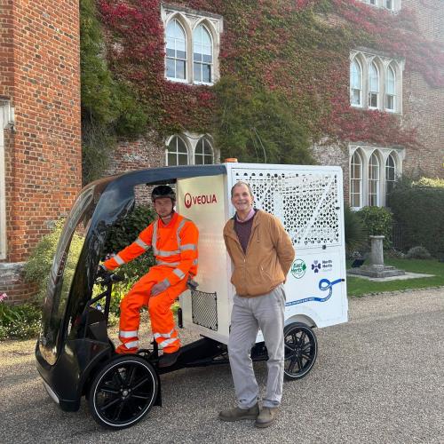 Cllr Hoskin and a waste crew member